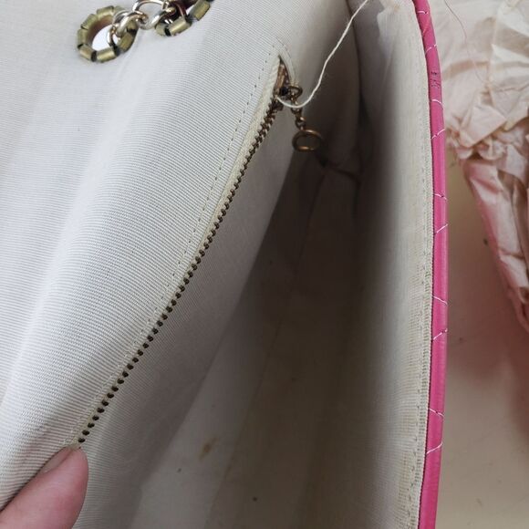 Women's Vintage Barbie Pink Quilted Golden Chain Bag - Picture 4 of 14
